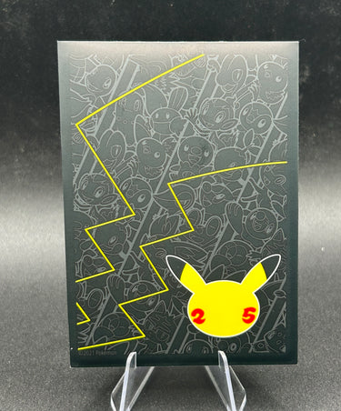 Pikachu VMAX 044/185