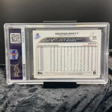 2022 Topps #589 George Brett PSA GEM MINT 10 – The Heart of the Royals in Perfect Form! (320631)